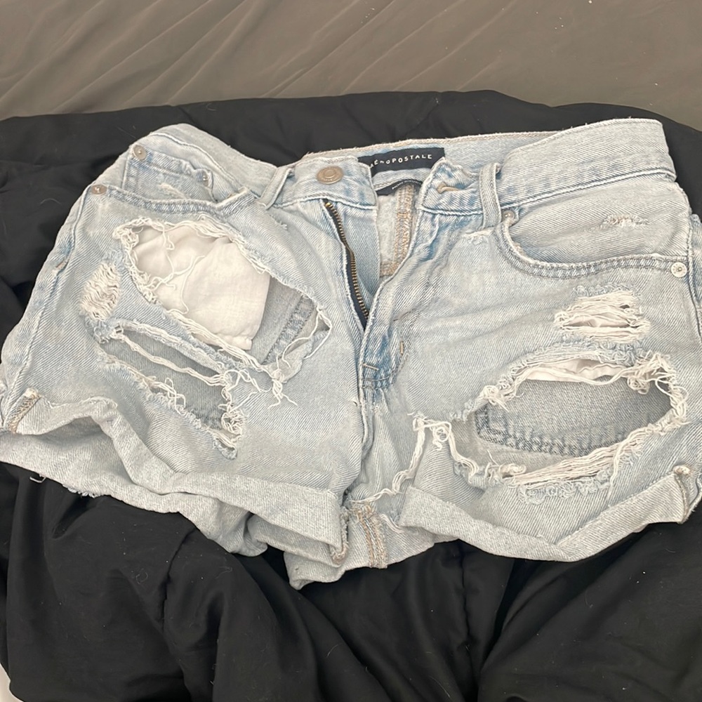 Aeropostale Mom shorts light blue in good condition  size 4s